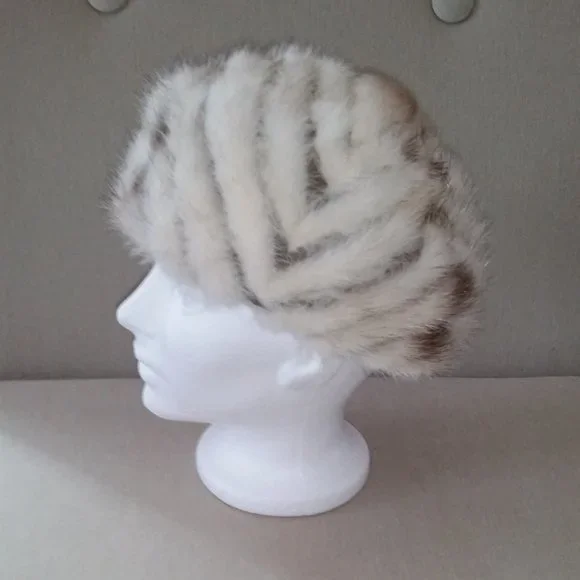 The Hurtigs of Vaughan Street vintage genuine mink coat with matching hat EUC - Picture 12 of 16